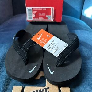 Nike flip flops